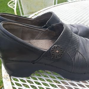 Sanita clogs. Good shape, minimal wear.